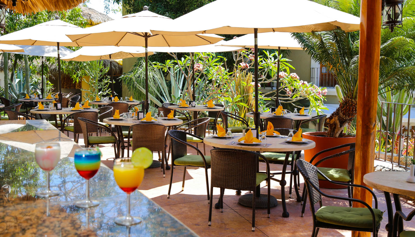 hotel binniguenda huatulco restaurant bar food all inclusive services facilities amenities