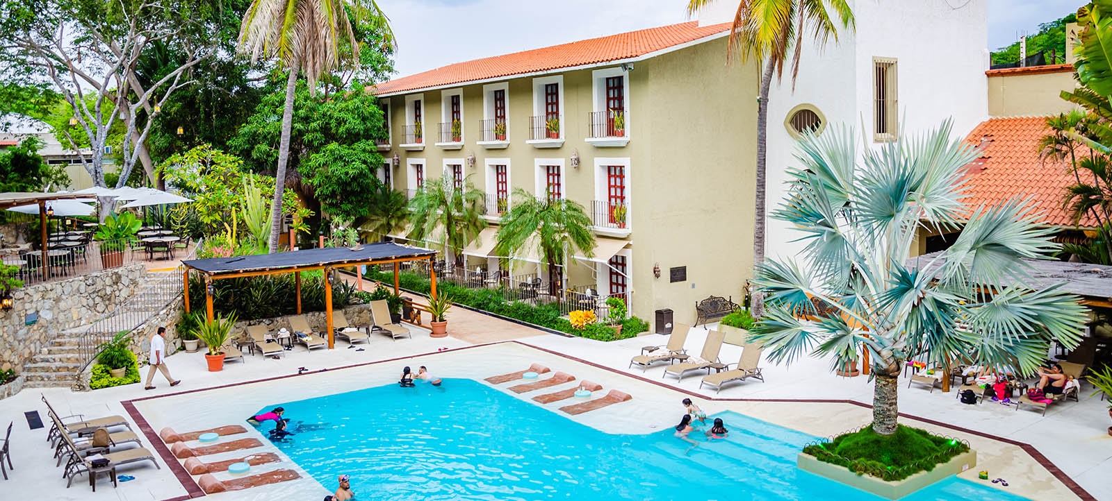 hotel binniguenda huatulco beach pool all inclusive room facilities